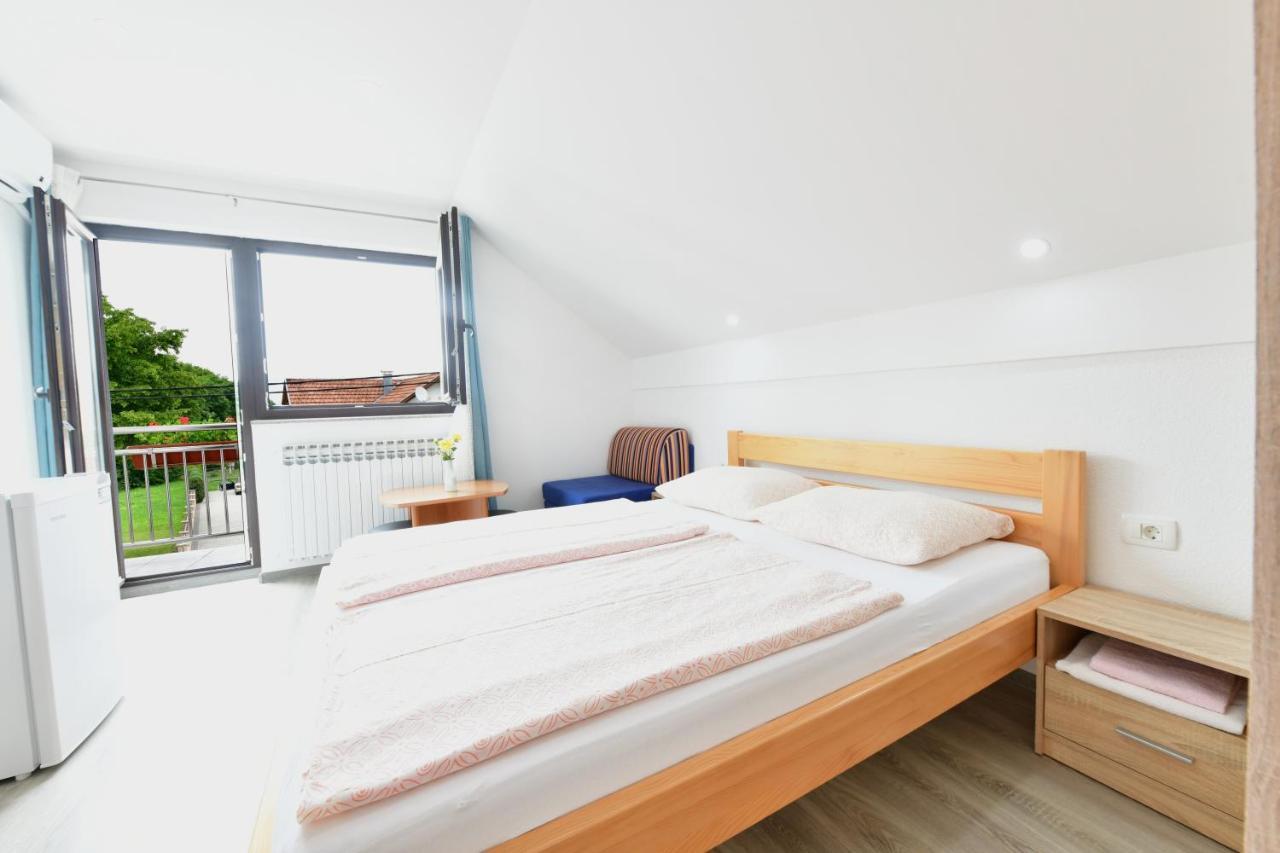 Hotel House Marinic Grabovac  Esterno foto