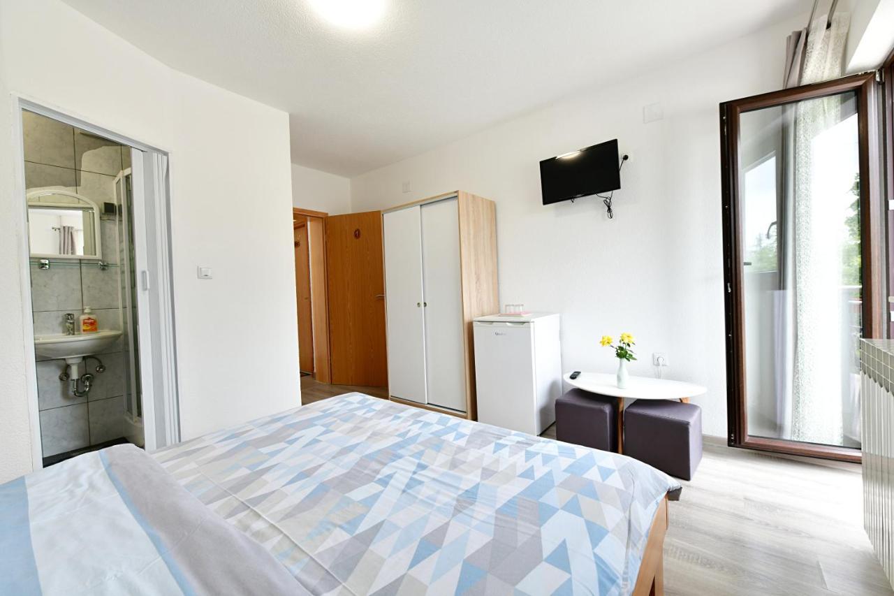 Hotel House Marinic Grabovac  Esterno foto